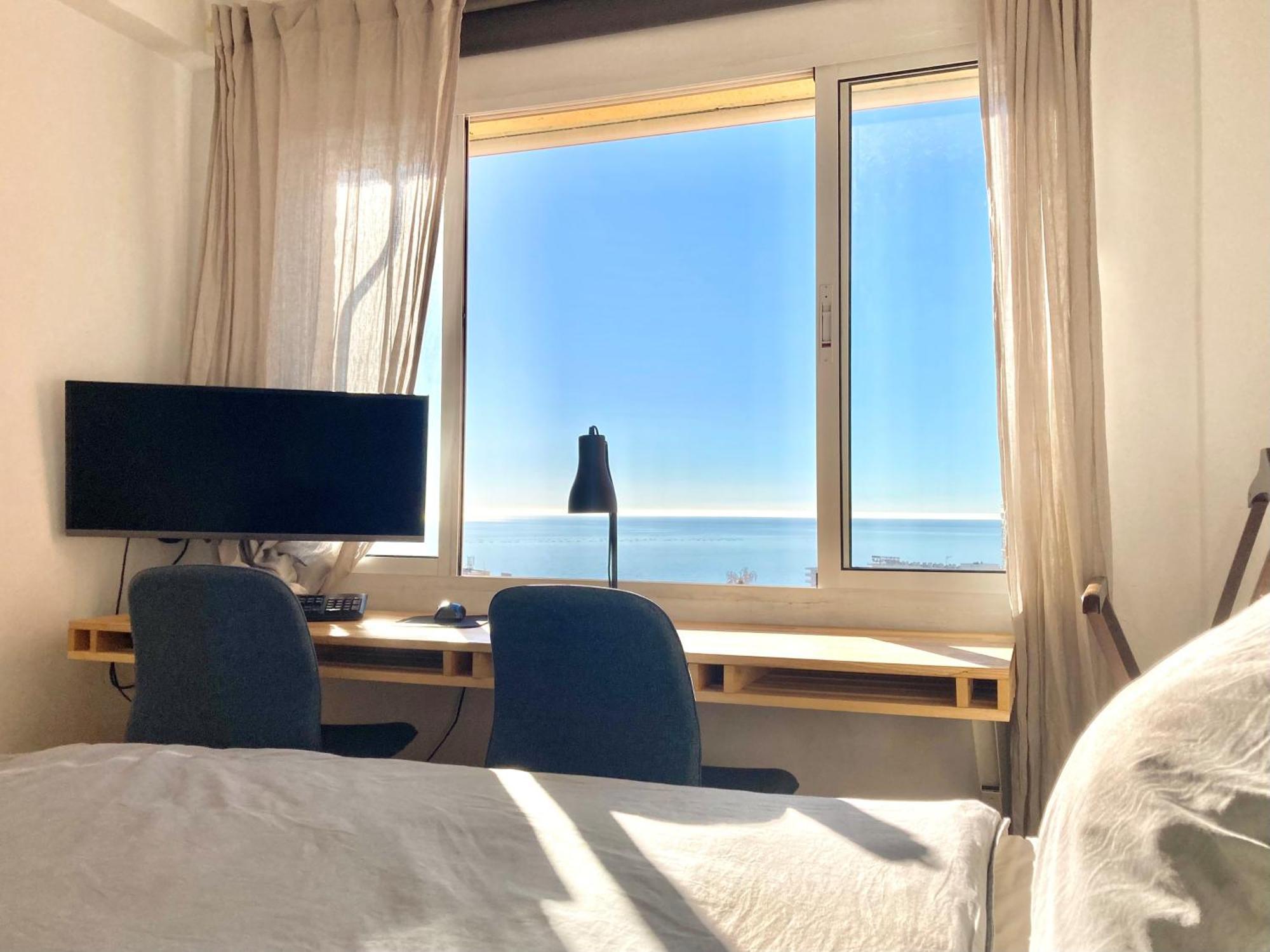 Beautiful Mediterranean Views In Central Торремолинос Экстерьер фото